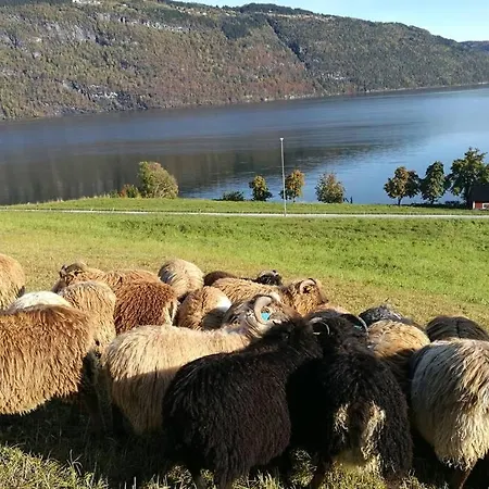 Nordfjordcabins Red בית נופש