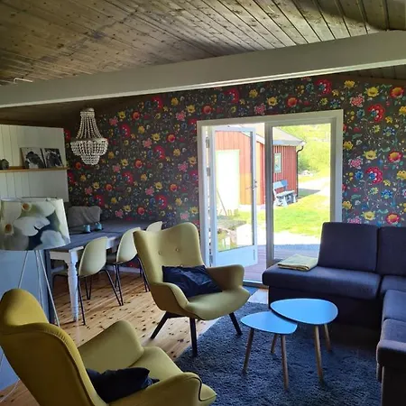 Holiday home Nordfjordcabins Red