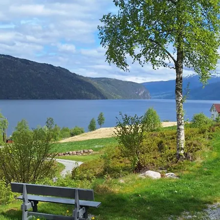 Nordfjordcabins Red Utvik
