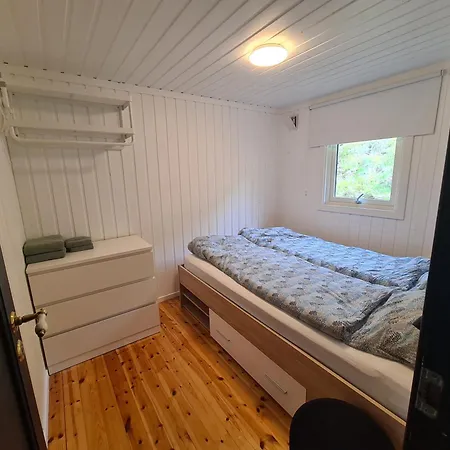 בית נופש Nordfjordcabins Red *