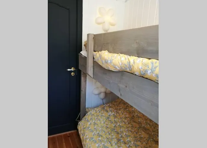 Nordfjordcabins Red 度假居 Utvik