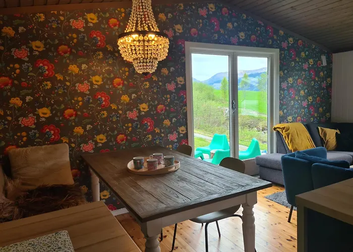 Nordfjordcabins Red