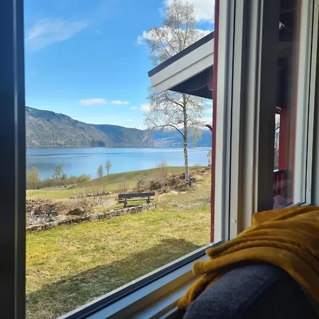 Nordfjordcabins Red *